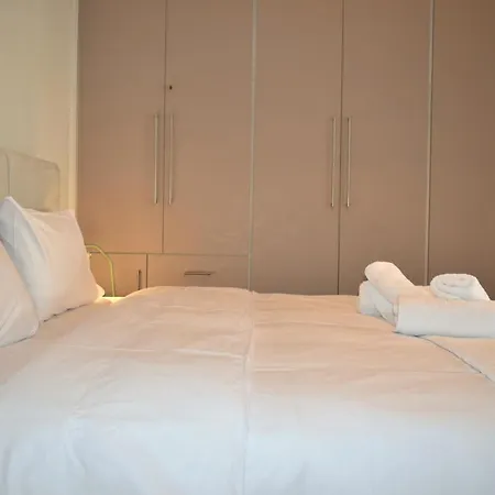 Be My Guest * Tríkala